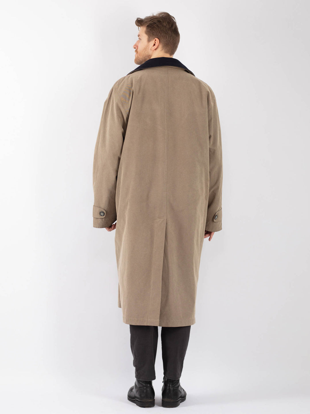 Vintage 00's Men Mac in BeigeZ1252