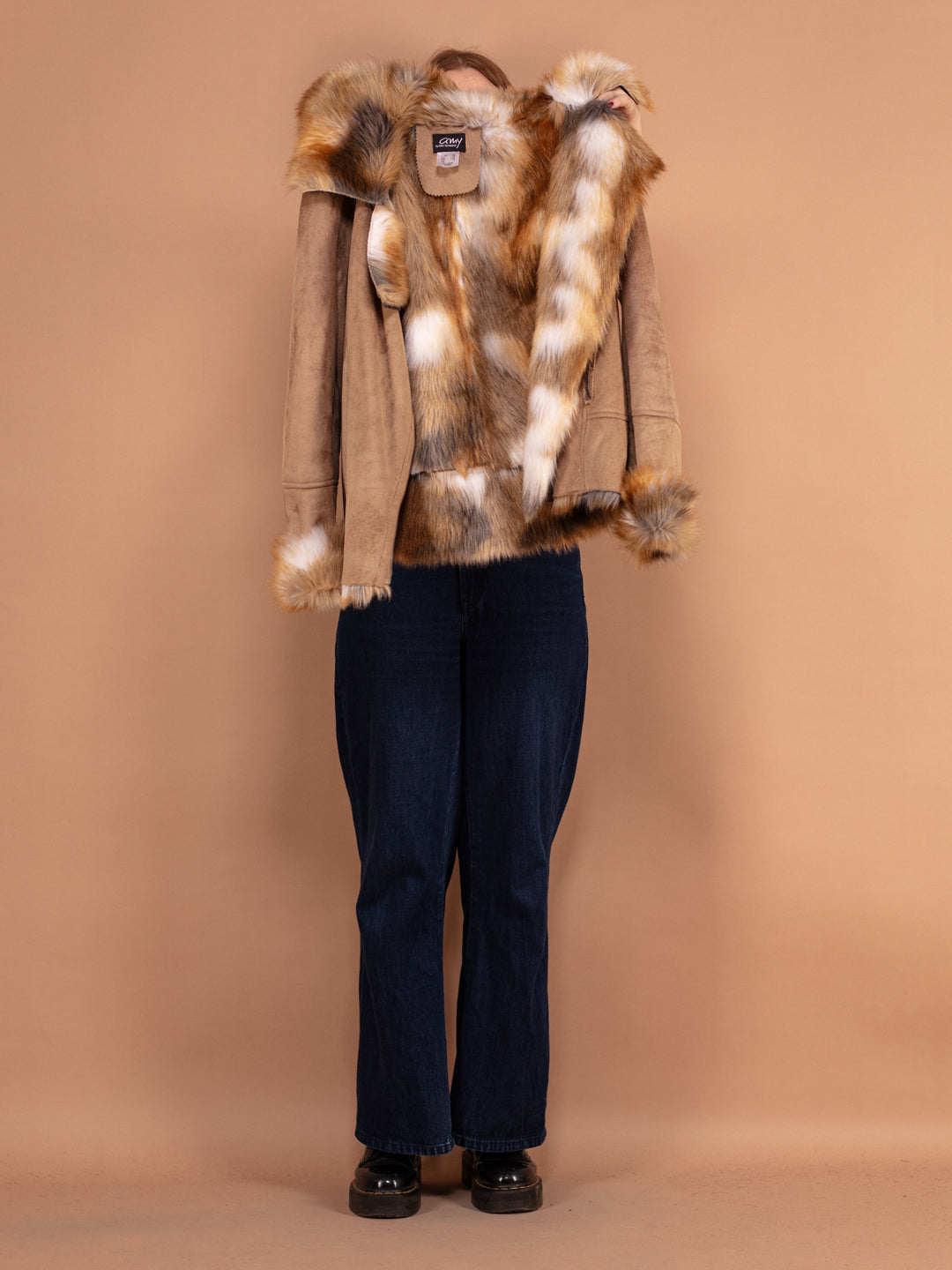 Vintage 00's Women Faux Fur Jacket in Beige - NorthernGrip