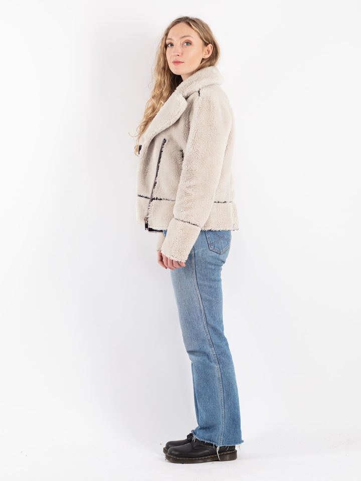 Vintage 00's Women Sherpa Jacket in Beige