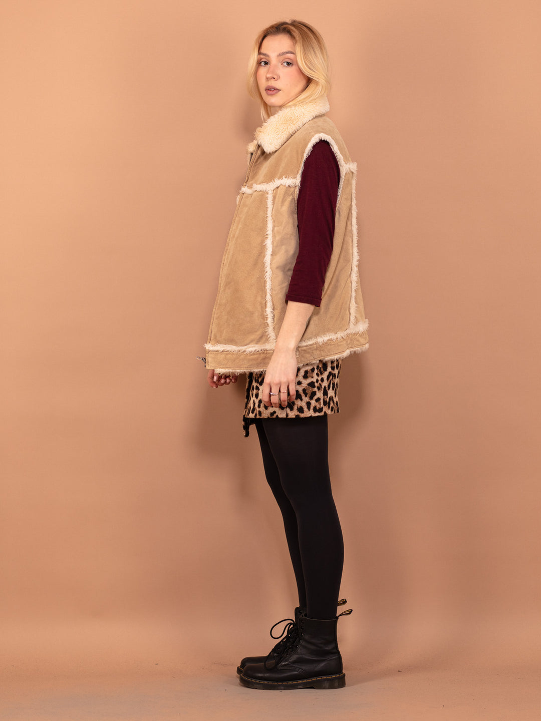 Vintage 00's Women Suede Sherpa Vest in Beige - NorthernGrip