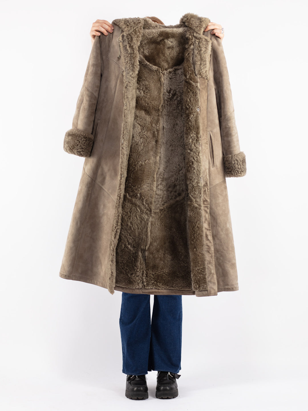 Vintage 70's Women Sheepskin Coat in Beige