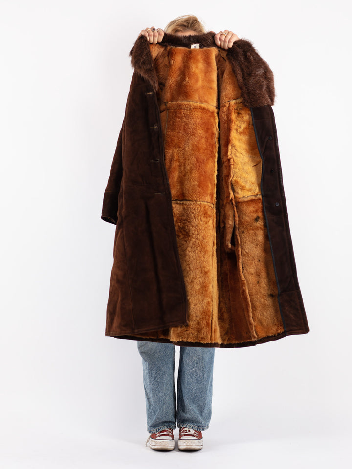 Vintage 70's Women Sheepskin Coat in Brown