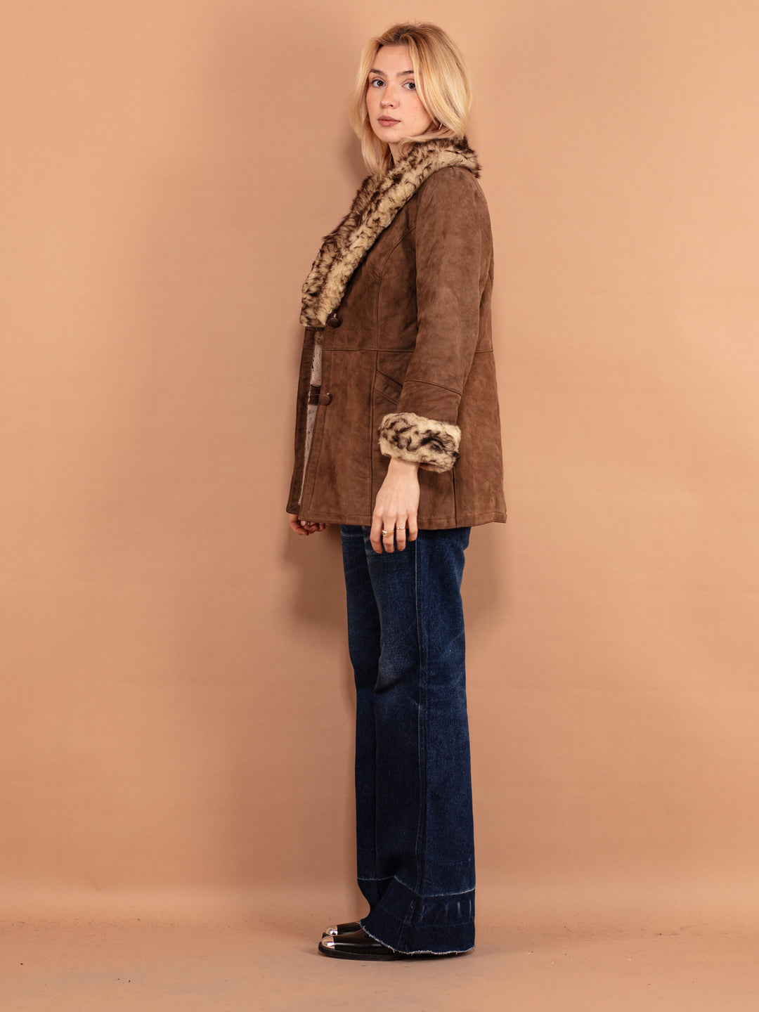 Vintage 70's Women Sheepskin Coat in Brown - NorthernGrip