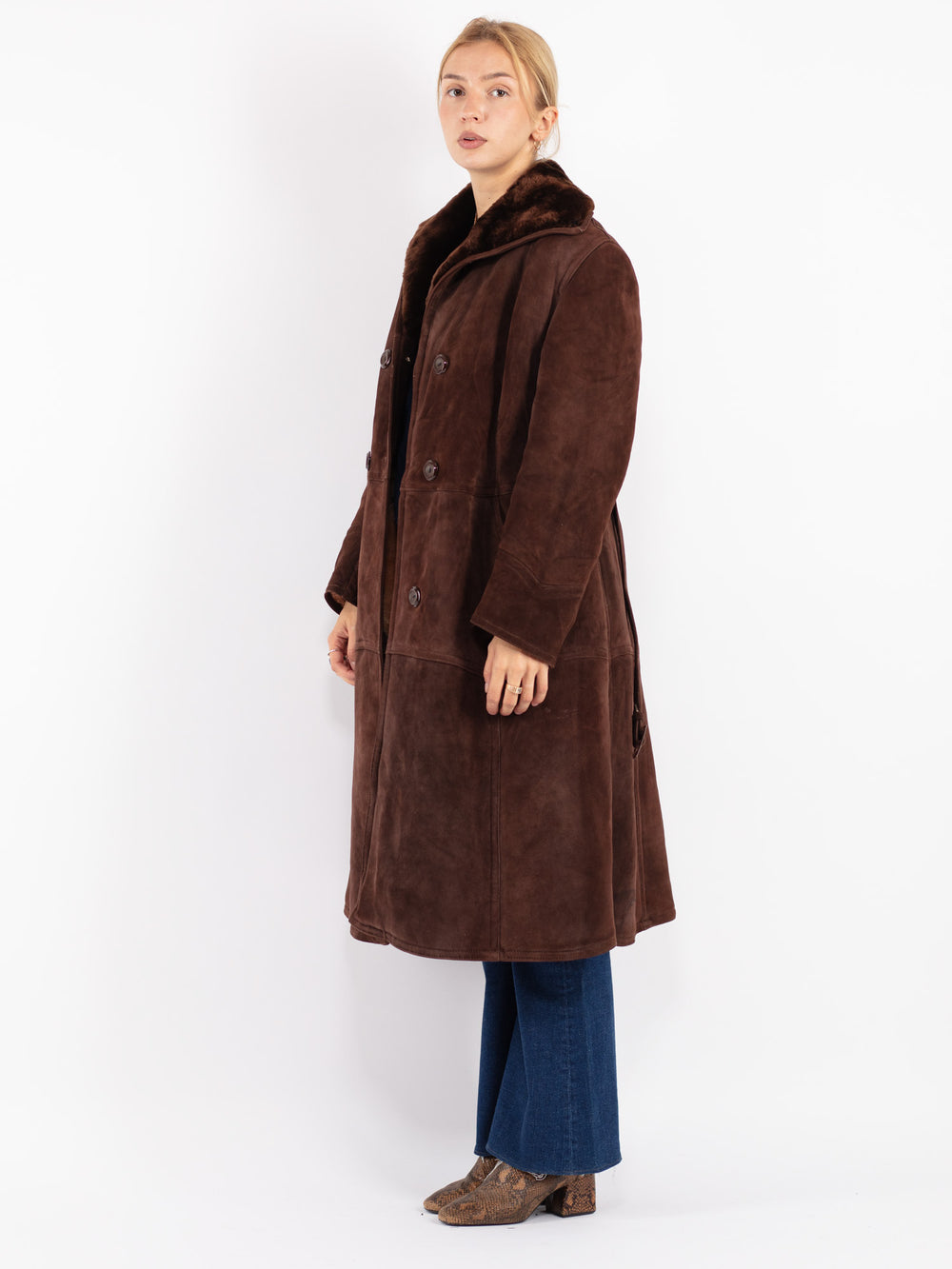 Vintage 70's Women Sheepskin Coat in Brown
