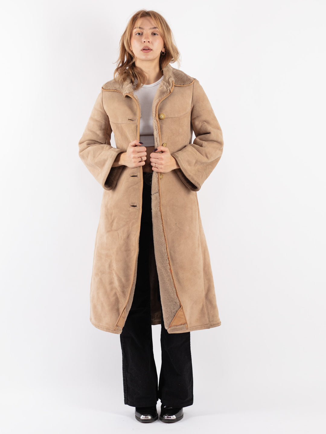 Vintage 70's Women Sheepskin Coat in Beige