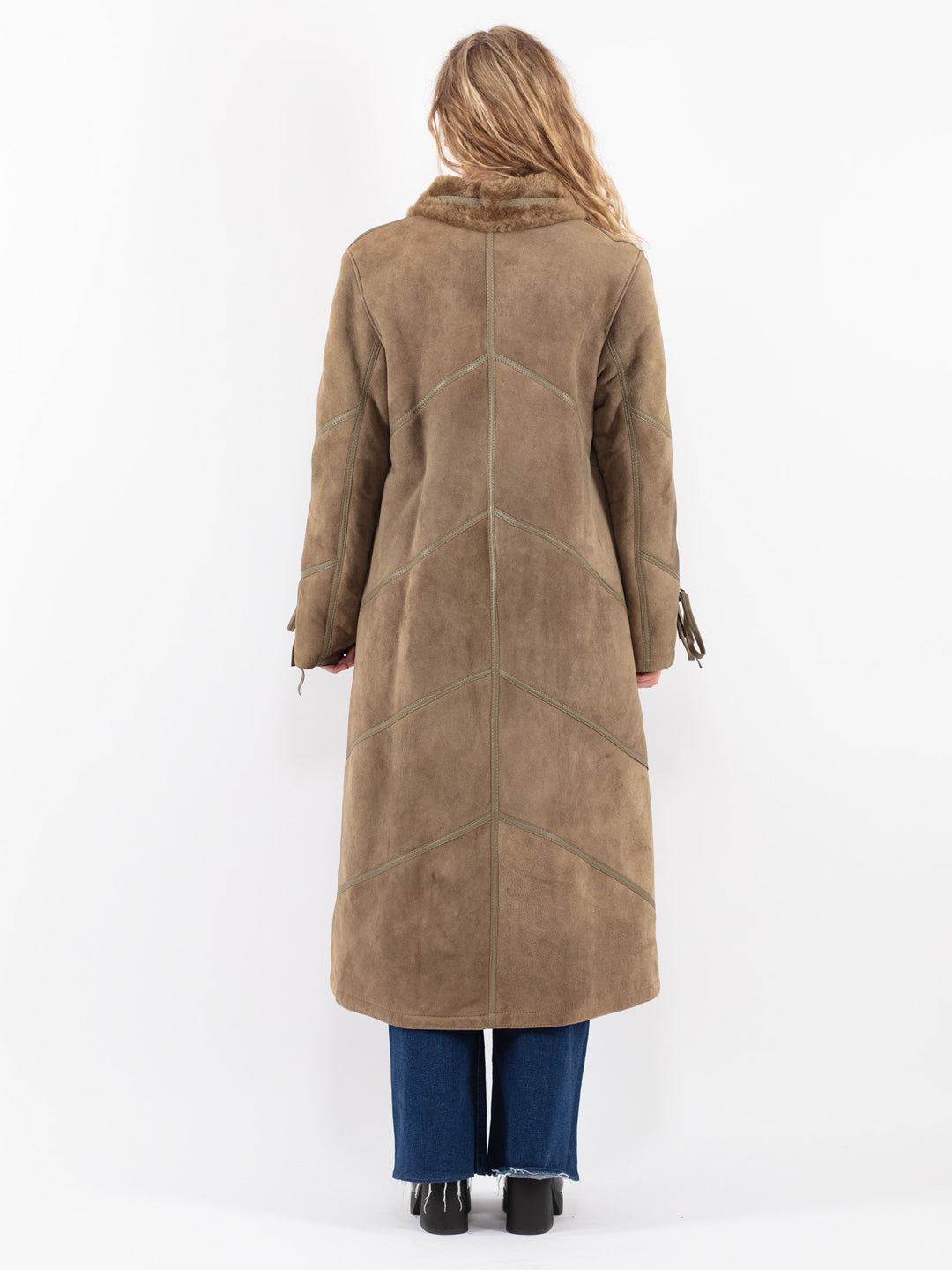 Vintage 70's Women Sheepskin Coat in Beige