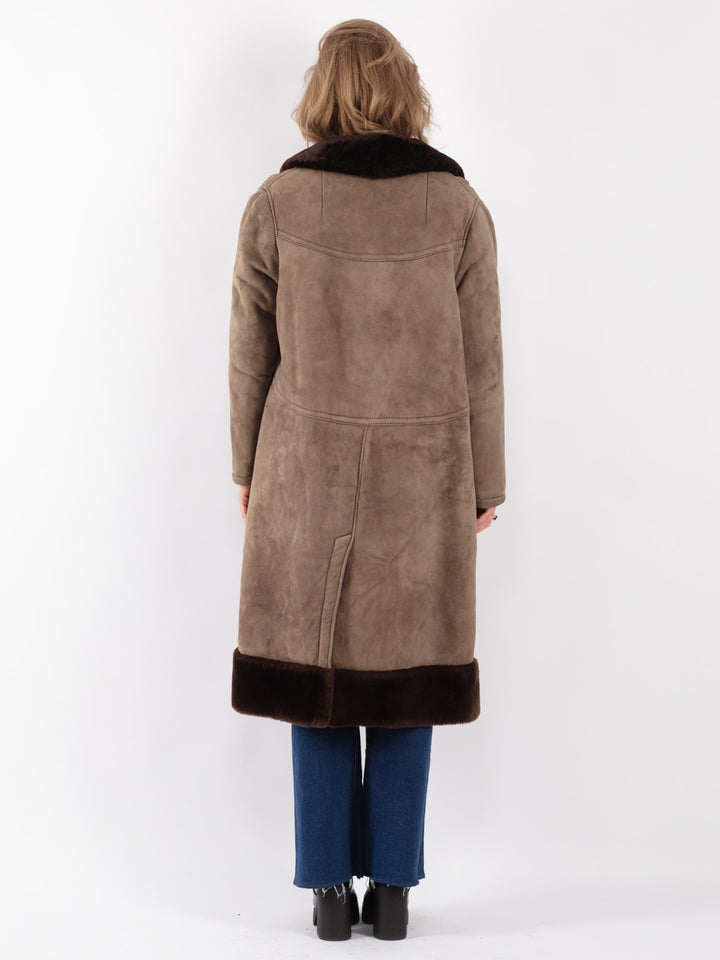 Vintage 70's Women Sheepskin Coat in