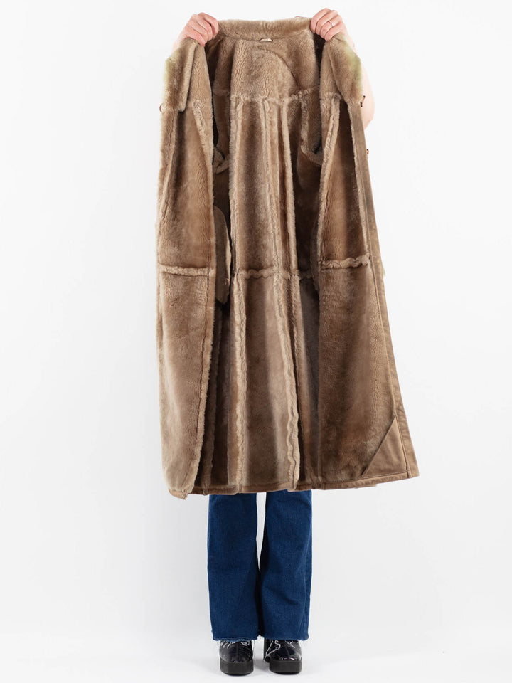 Vintage 70's Women Sheepskin Coat in BeigeV9872