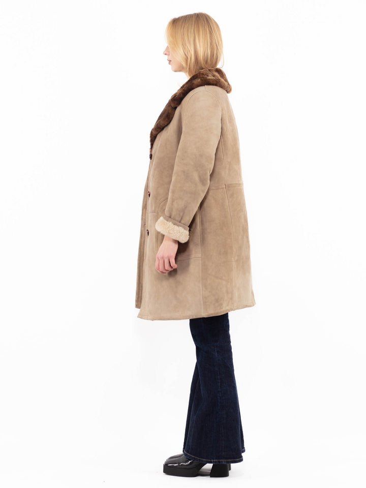 Vintage 70's Women Sheepskin Coat in BeigeA1108