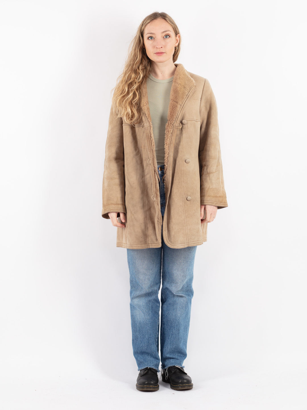 Vintage 70's Women Sheepskin Coat in Beige