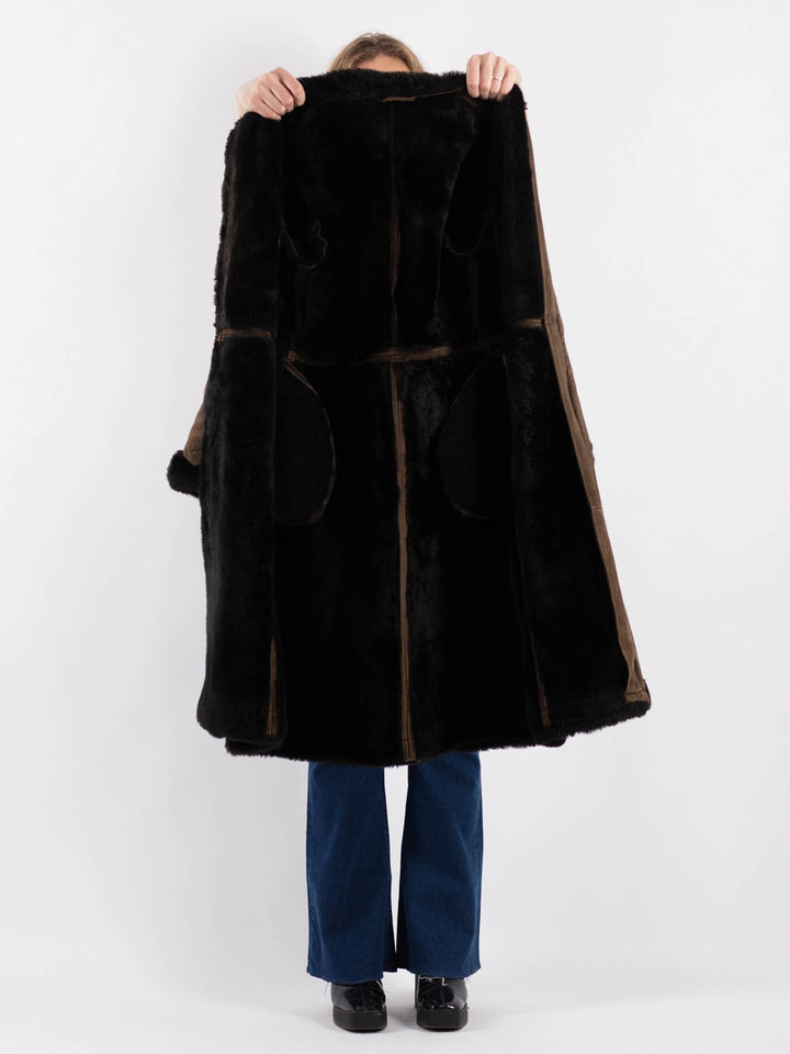 Vintage 70's Women Sheepskin Coat in Brown