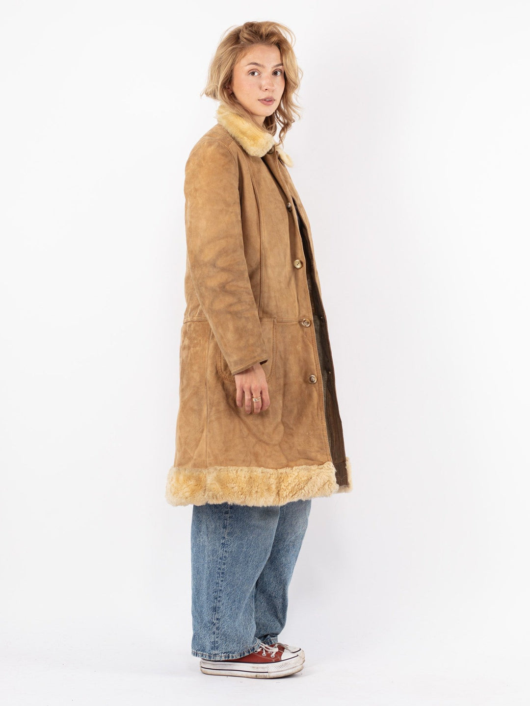 Vintage 70's Women Sheepskin Coat in Beige