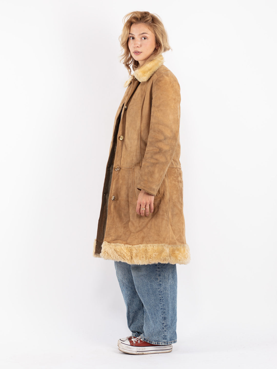 Vintage 70's Women Sheepskin Coat in Beige