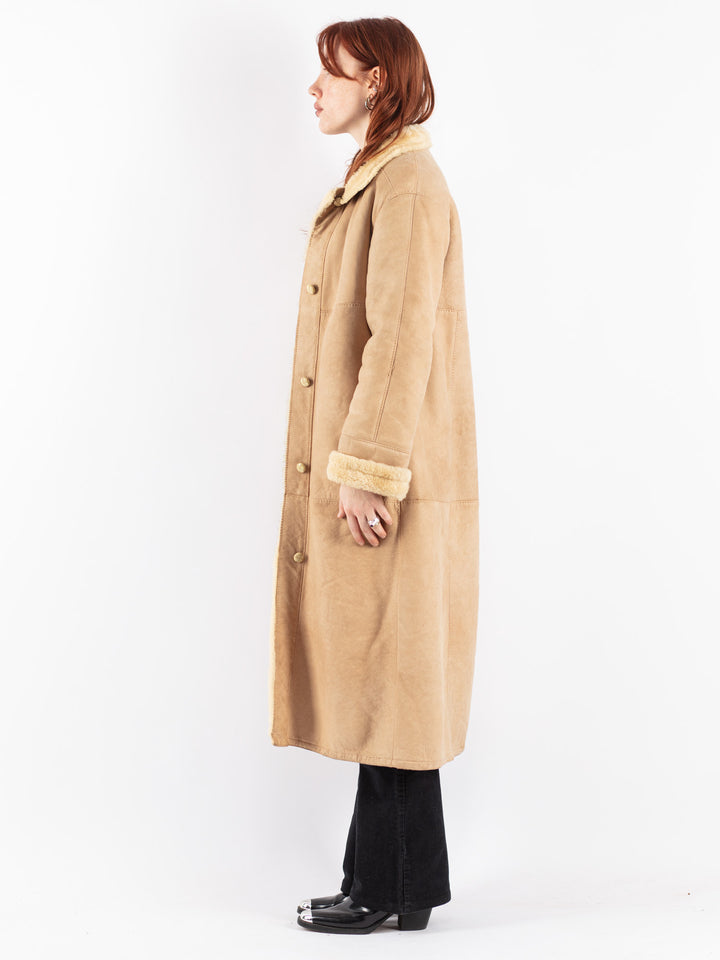 Vintage 70's Women Sheepskin Coat in Beige