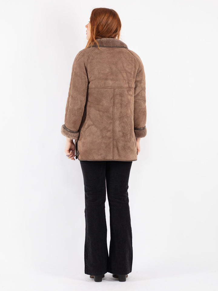 Vintage 70's Women Sheepskin Coat in Beige