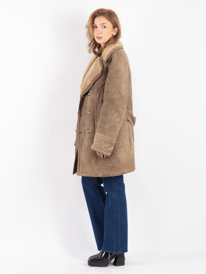 Vintage 70's Women Sheepskin Coat in Beige