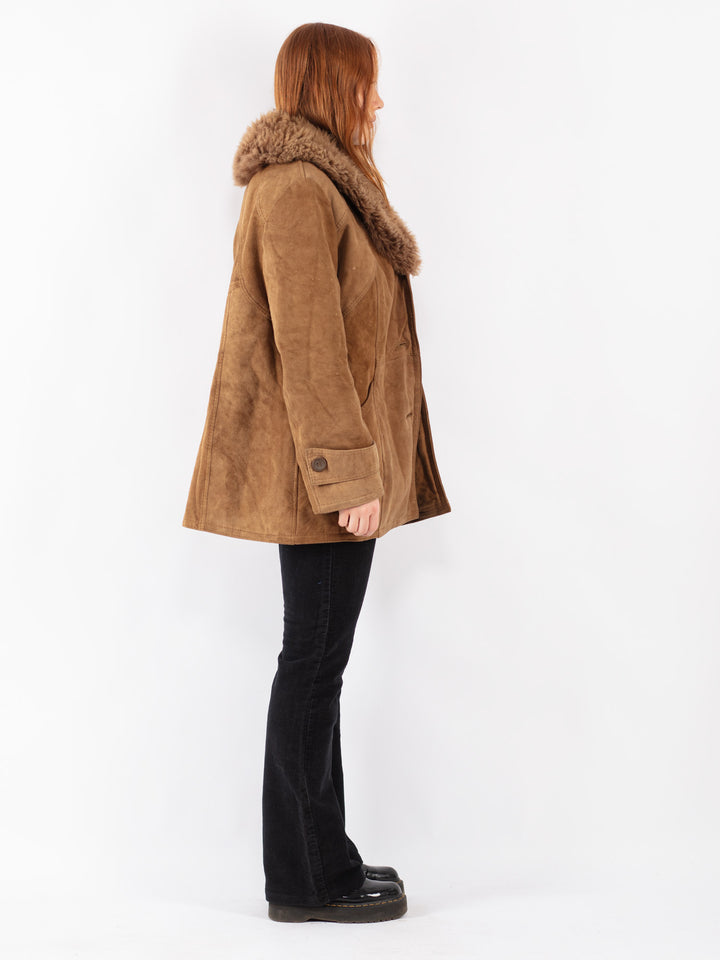 Vintage 70's Women Sheepskin Coat in Beige
