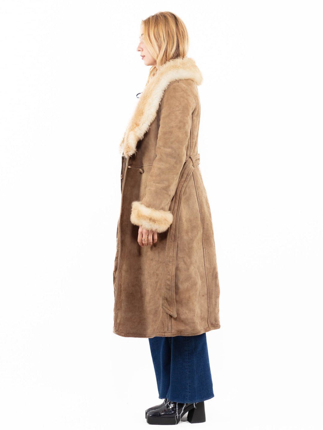 Vintage 70's Women Sheepskin Coat in BeigeA0122