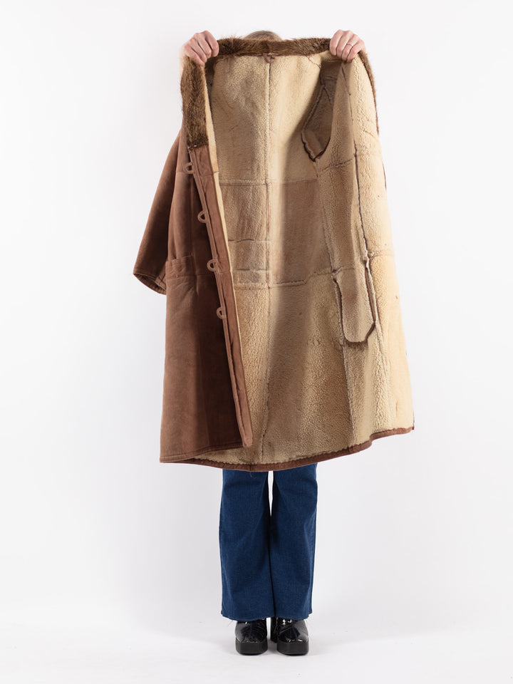 Vintage 70's Women Sheepskin Coat in Beige