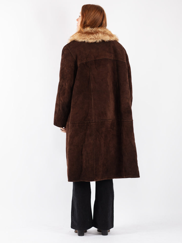 Vintage 70's Women Sheepskin Coat in Brown