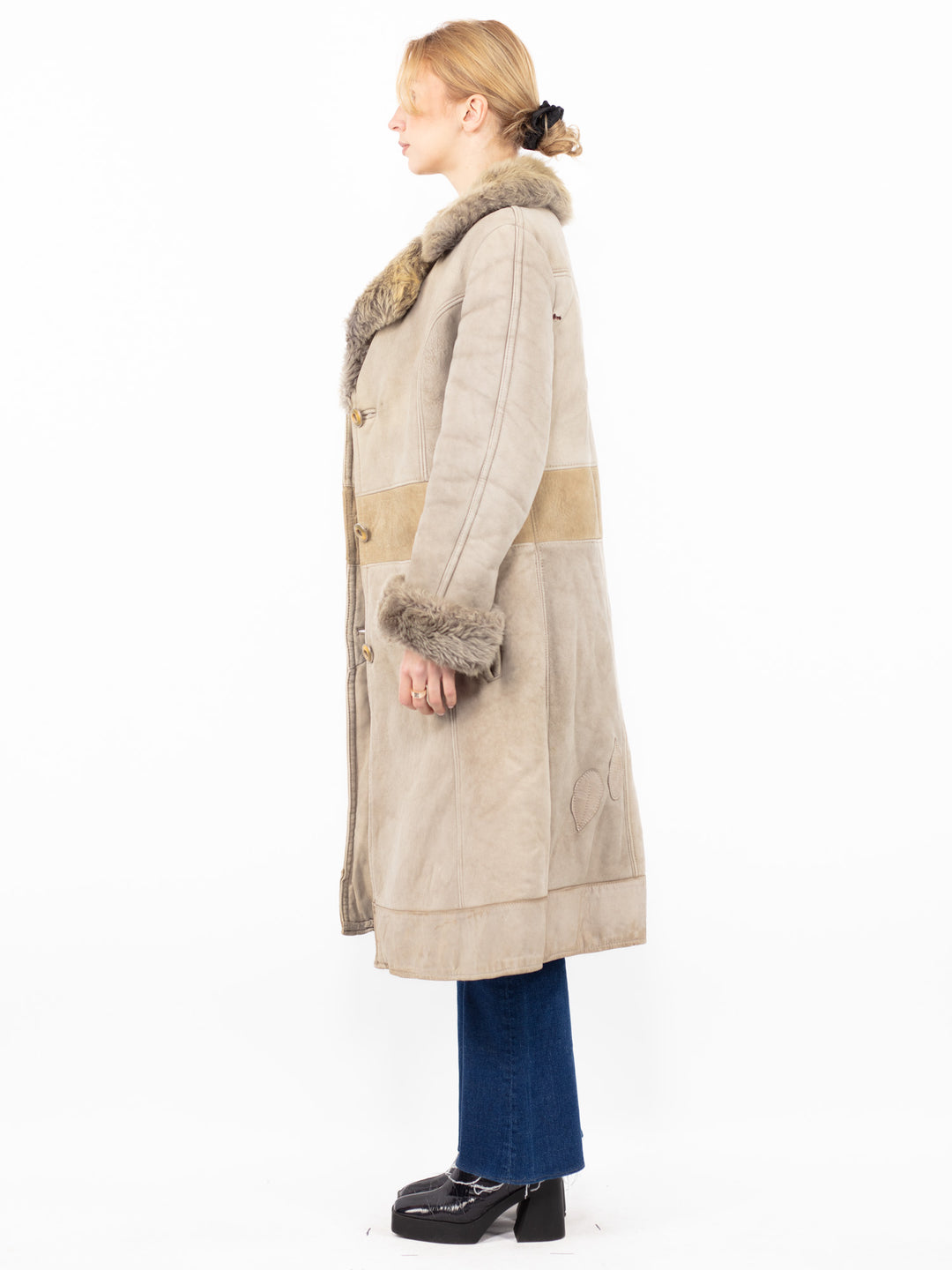 Vintage 70's Women Sheepskin Coat in BeigeA0853