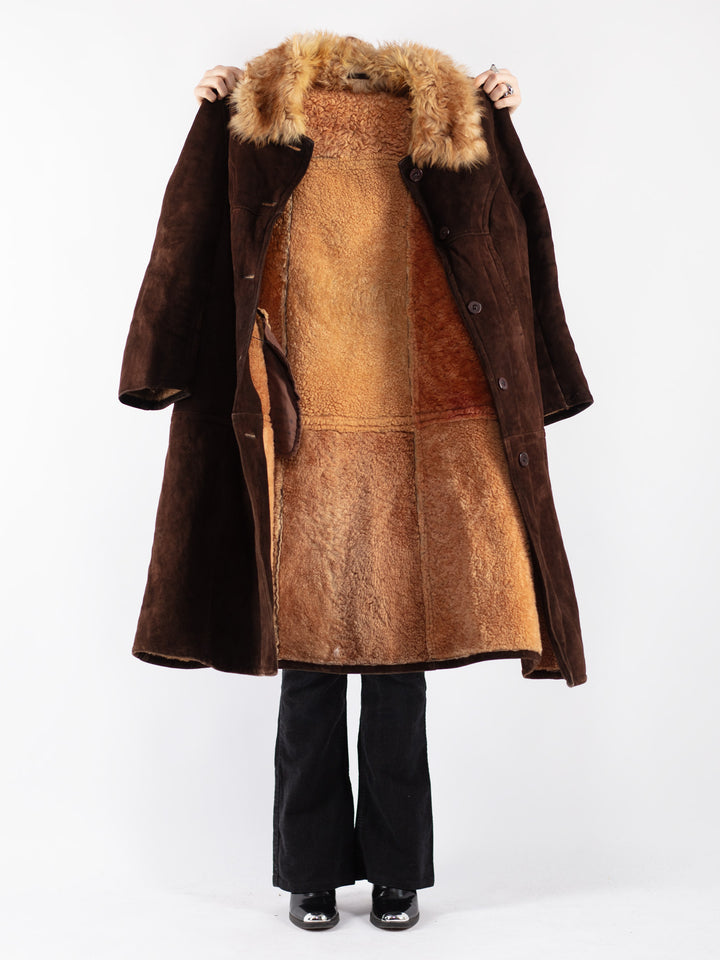 Vintage 70's Women Sheepskin Coat in Brown