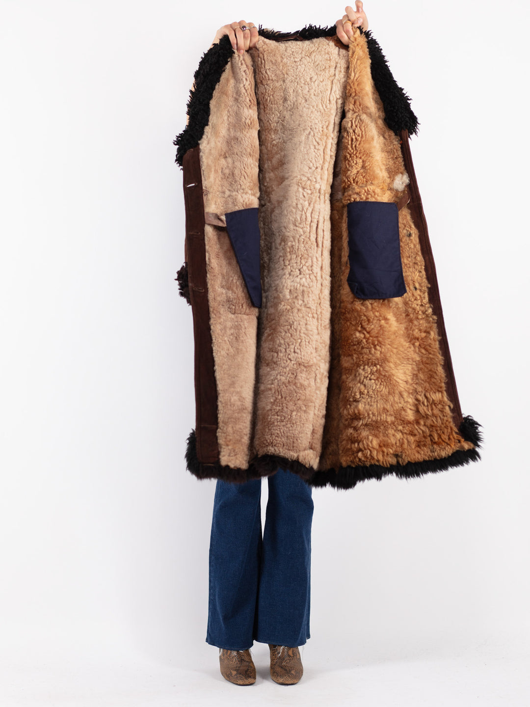 Vintage 70's Women Sheepskin Coat in Brown