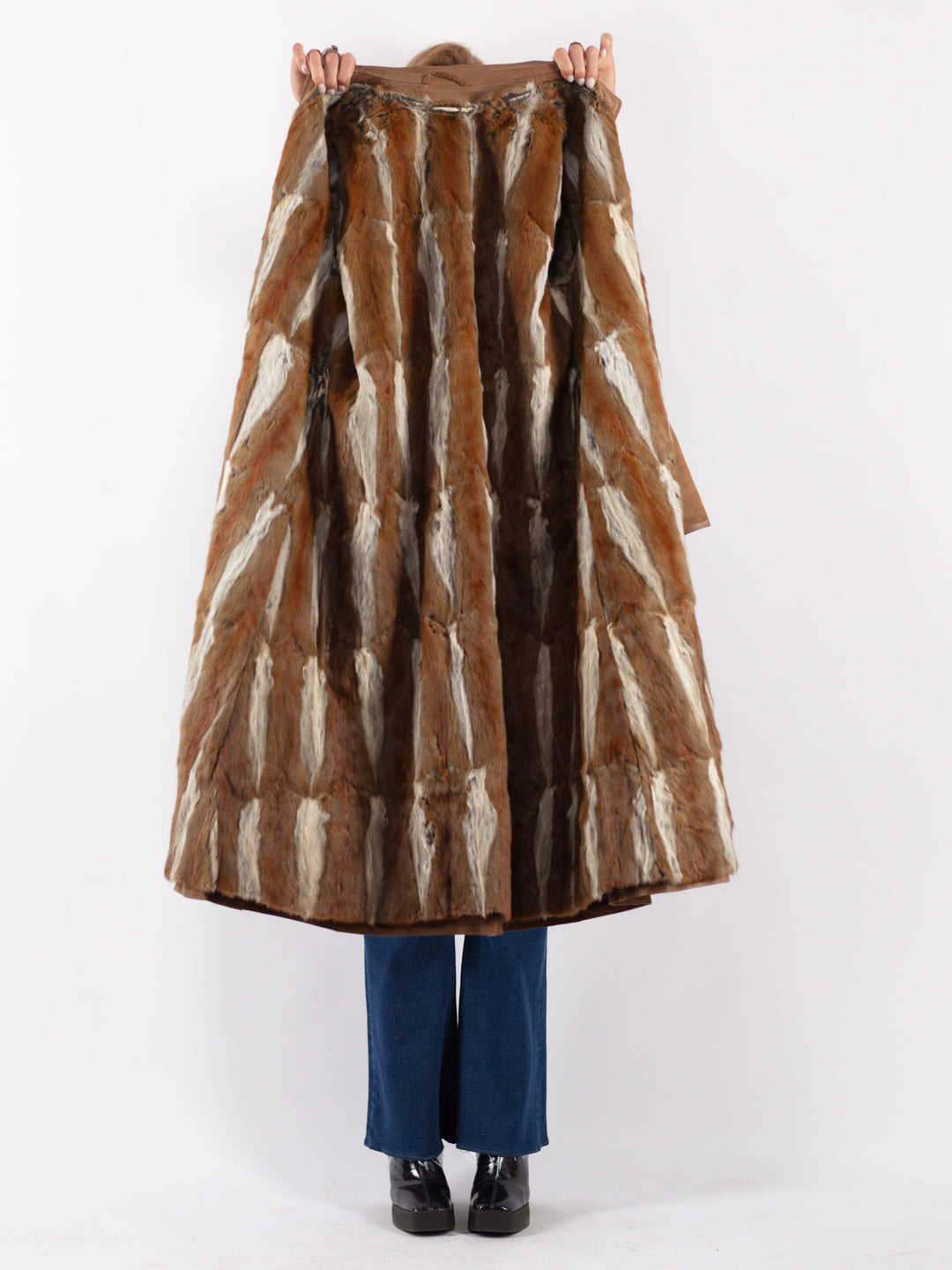 Vintage 80's Women Suede Coat in Beige