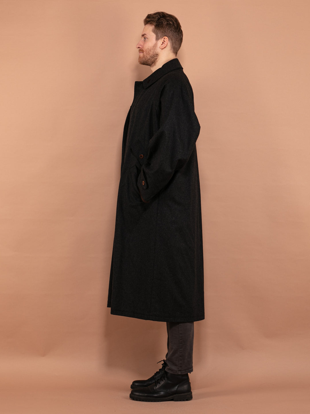 Vintage 80's Men Cashmere and Wool Blend Coat in Dark Gray - NorthernGrip
