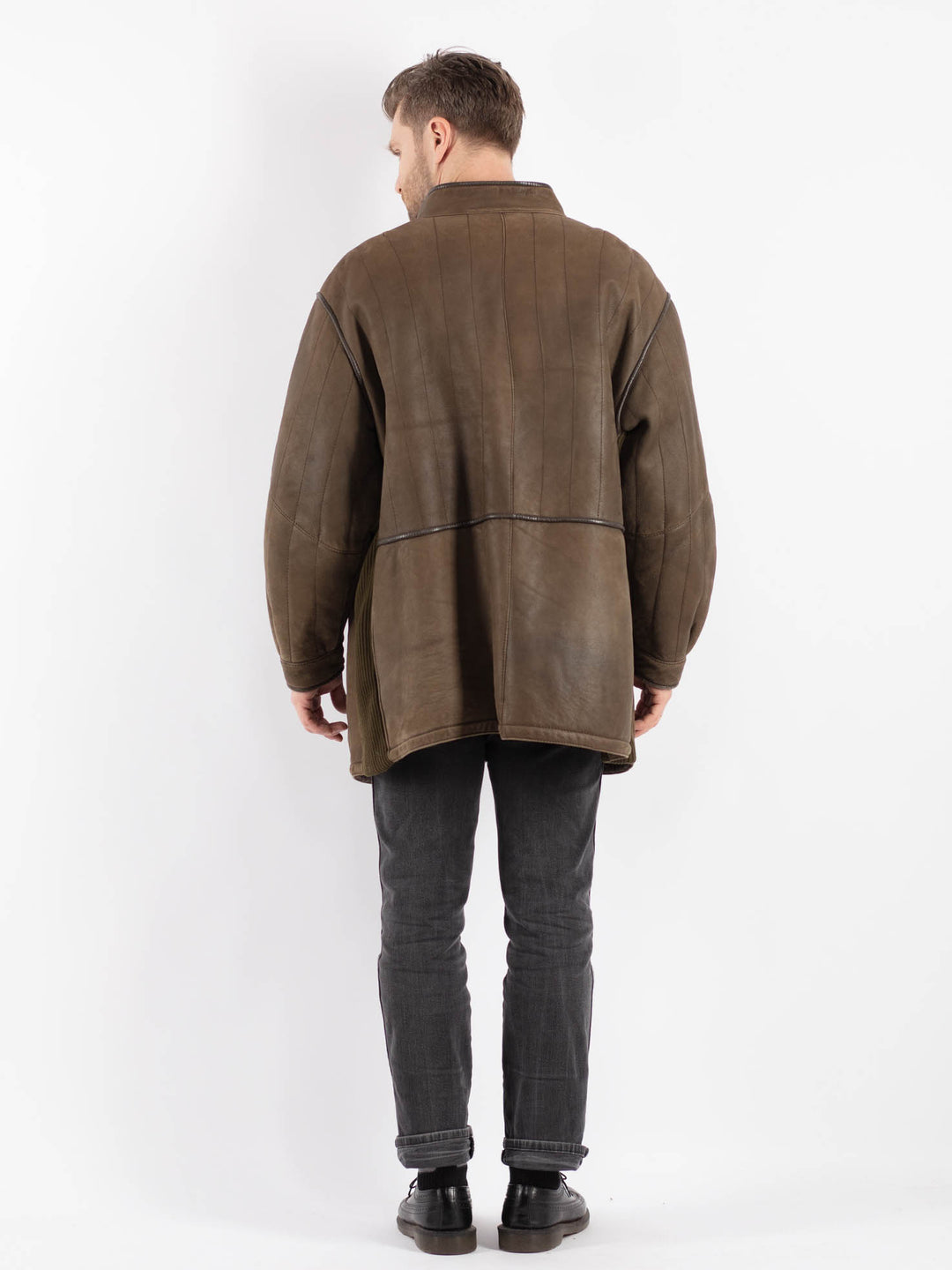 Vintage 80's Men Sheepskin Coat in BrownZ479