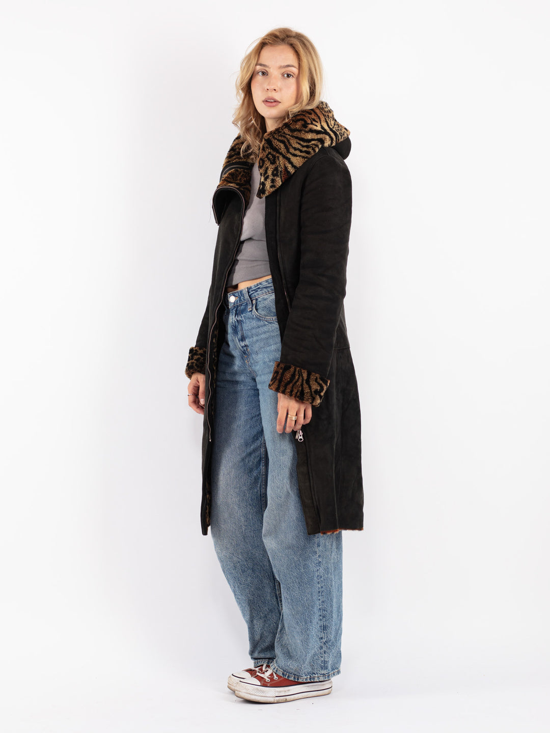 Vintage 80's Women Sheepskin Coat in Black
