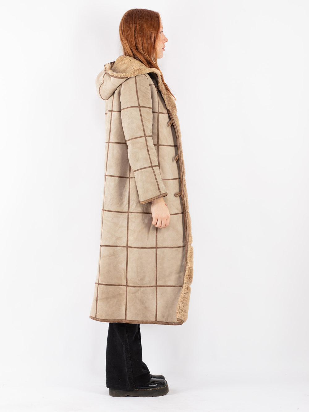 Vintage 80's Women Sheepskin Coat in Beige