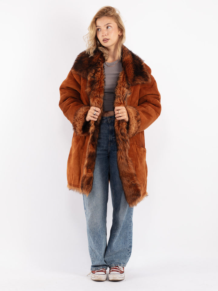 Vintage 80's Women Shearling Coat in Brown