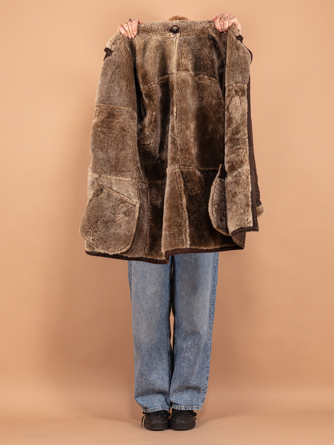 Vintage 80's Women Oversized Sheepskin Coat in Brown