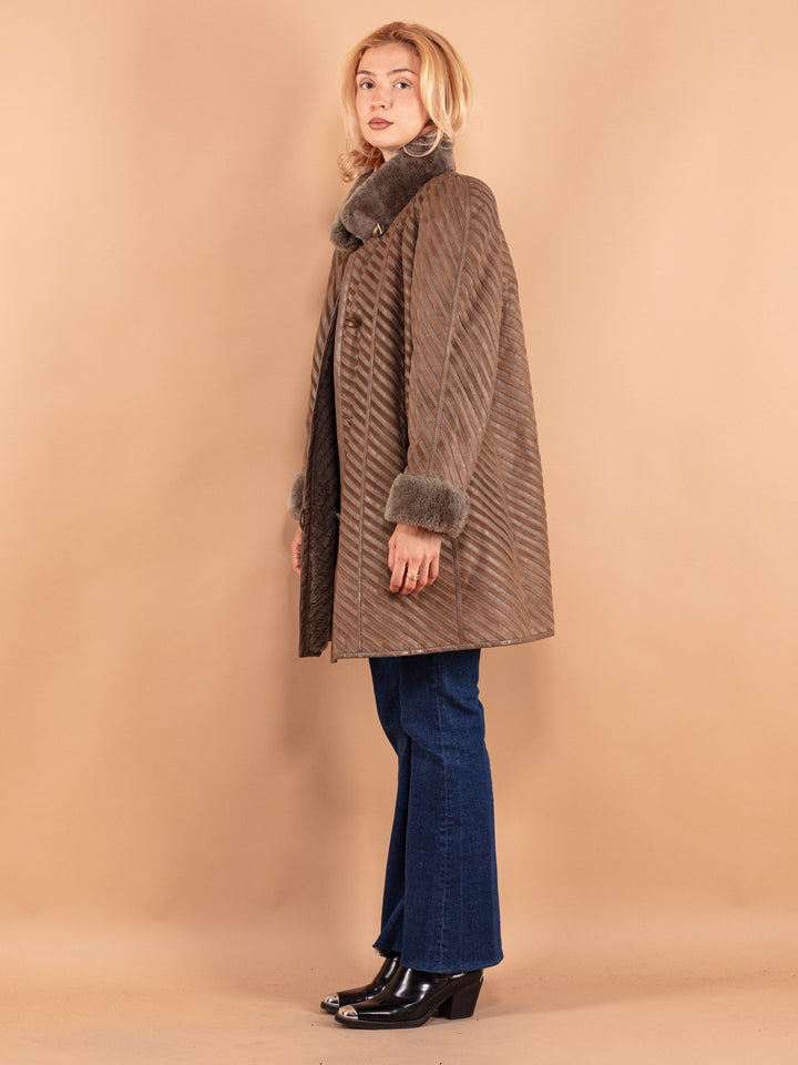 Vintage 80's Women Sheepskin Coat in Brown