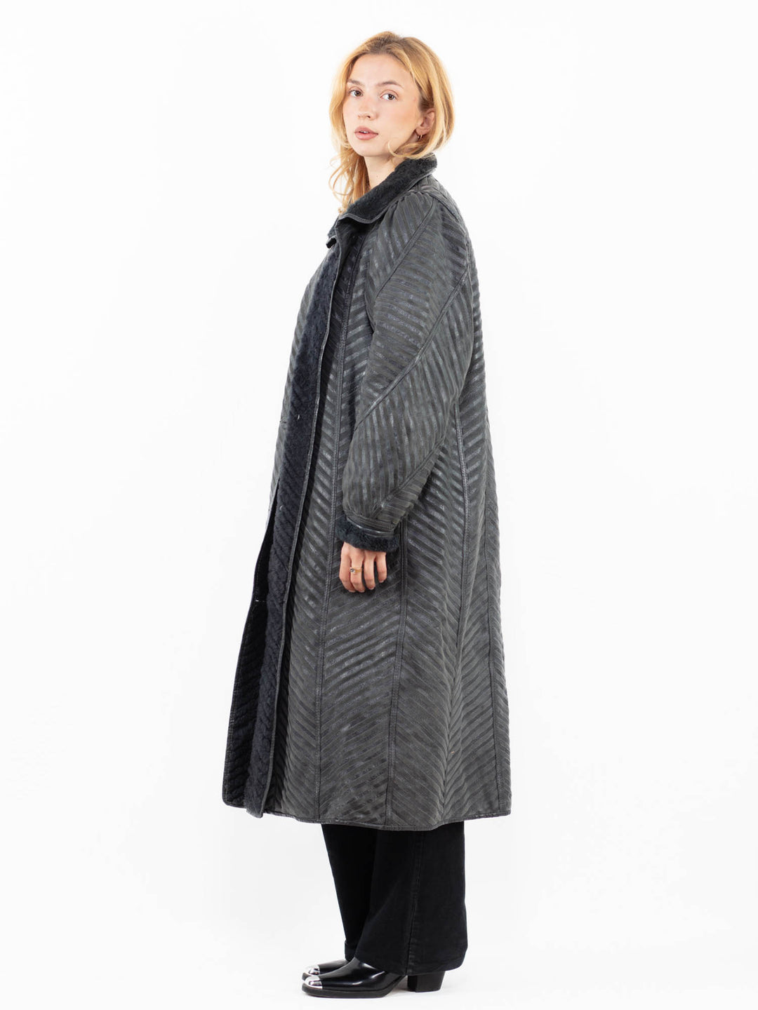 Vintage 80's Women Sheepskin Shearling Coat in GrayA0153