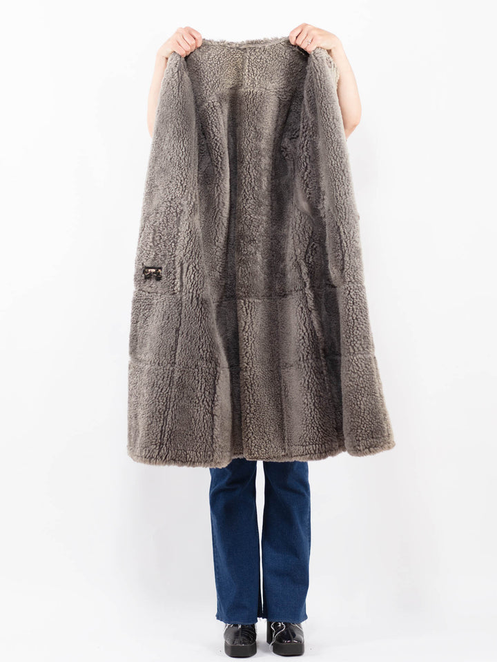 Vintage 80's Women Sheepskin Coat in BeigeA0367