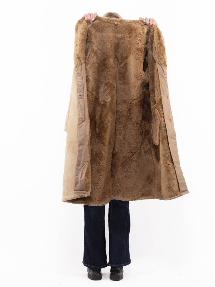Vintage 80's Women Sheepskin Coat in BeigeA1114