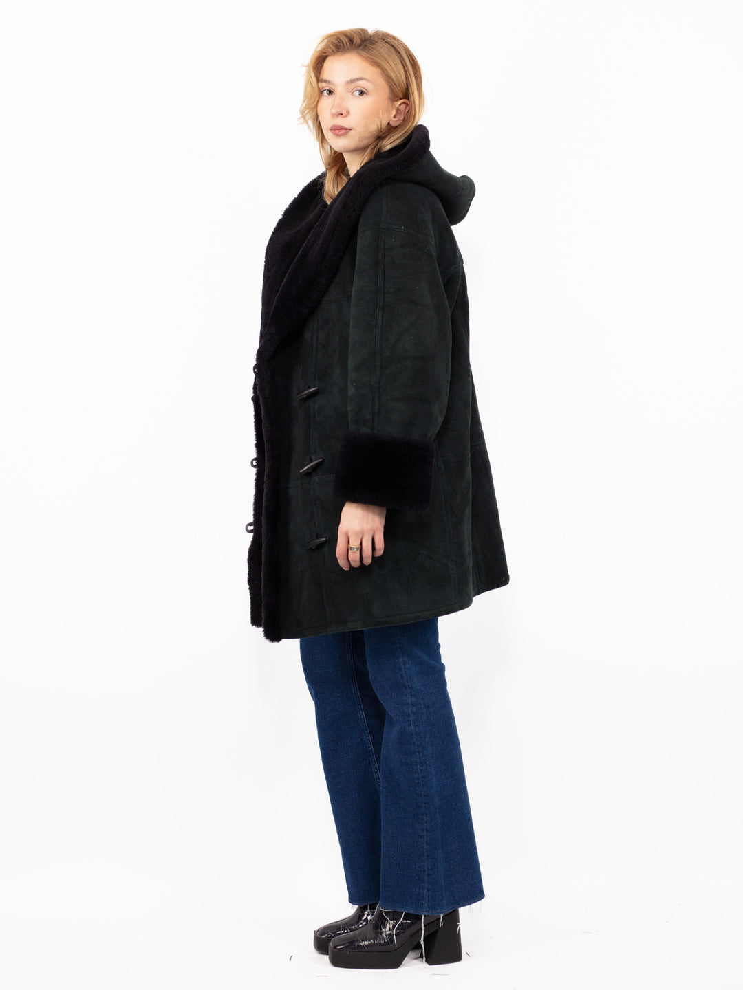 Vintage 80's Women Hide Society Sheepskin Coat in Faded Black