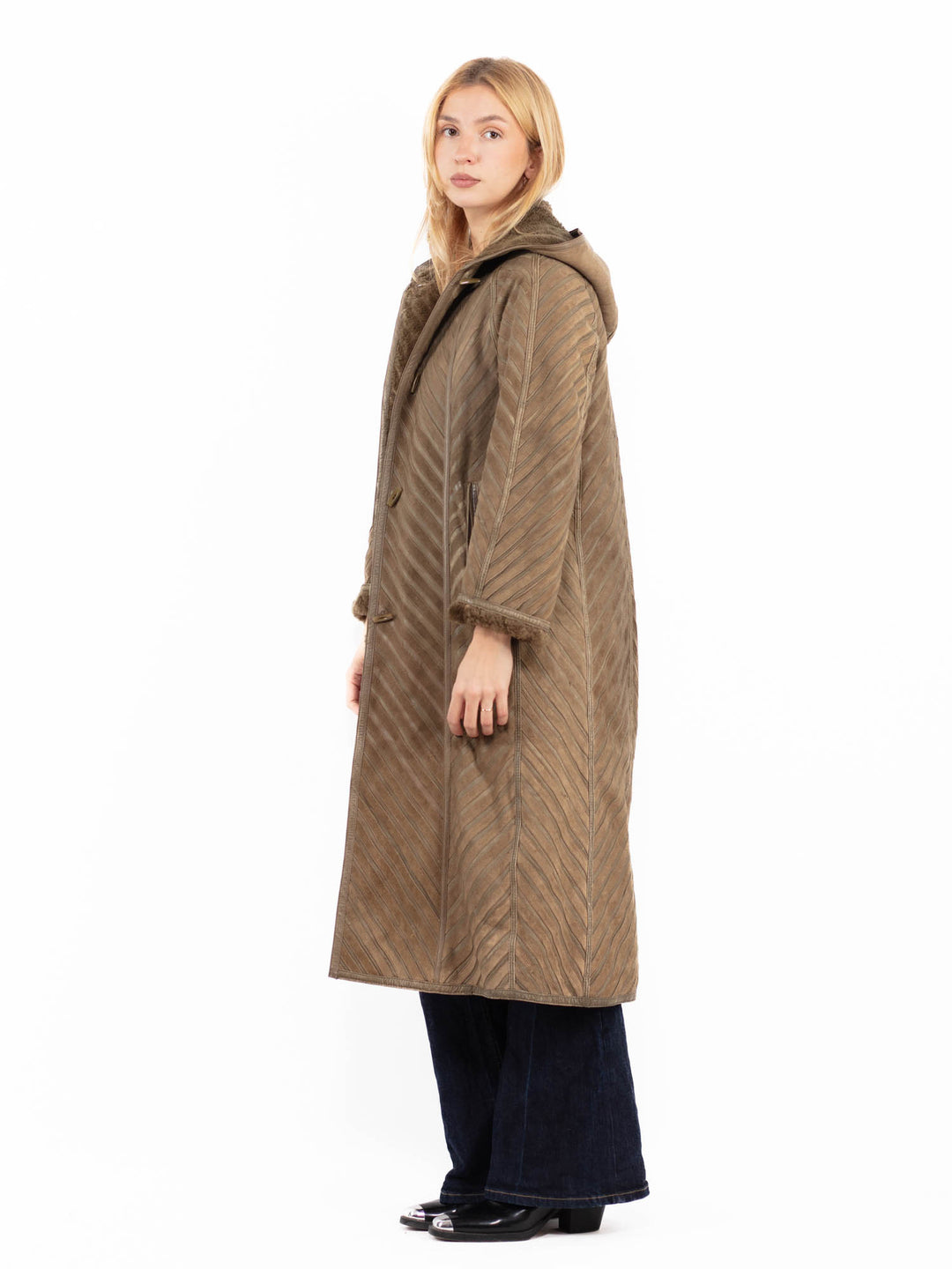 Vintage 80's Women Sheepskin Coat in BrownA0778