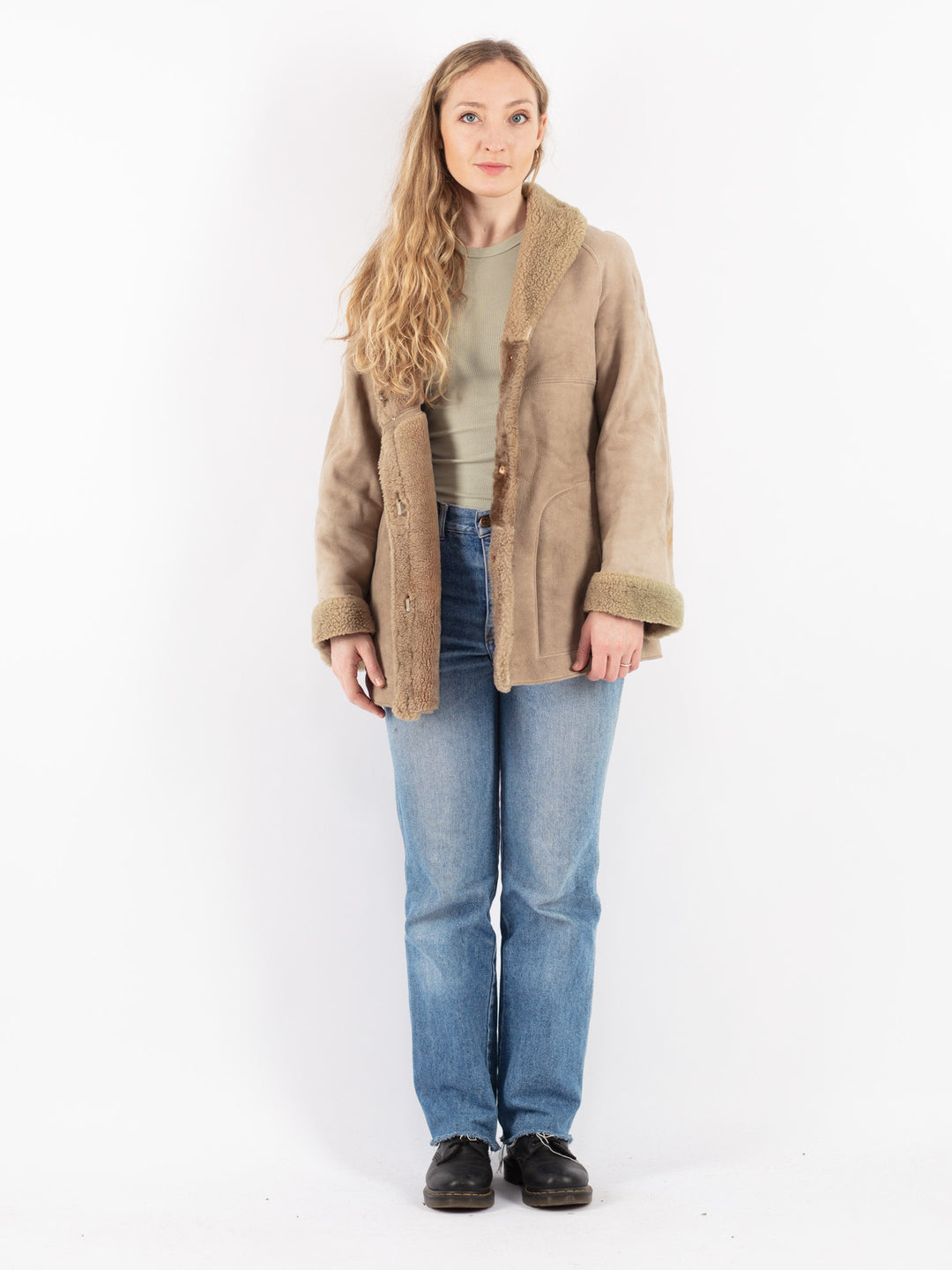 Vintage 80's Women Sheepskin Coat in Beige