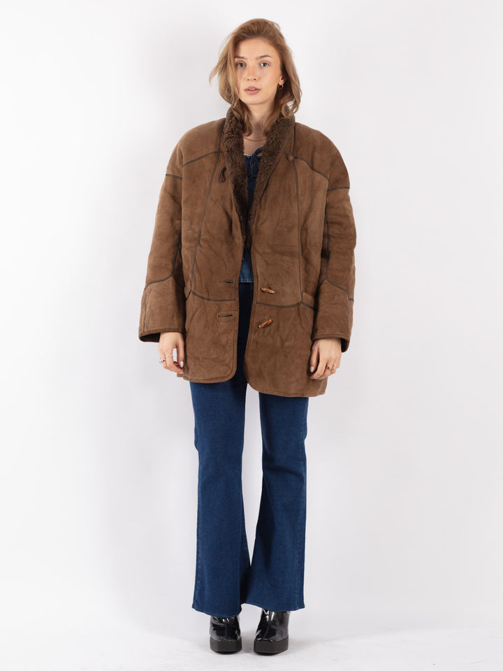 Vintage 80's Women Sheepskin Shearling Coat in Brown