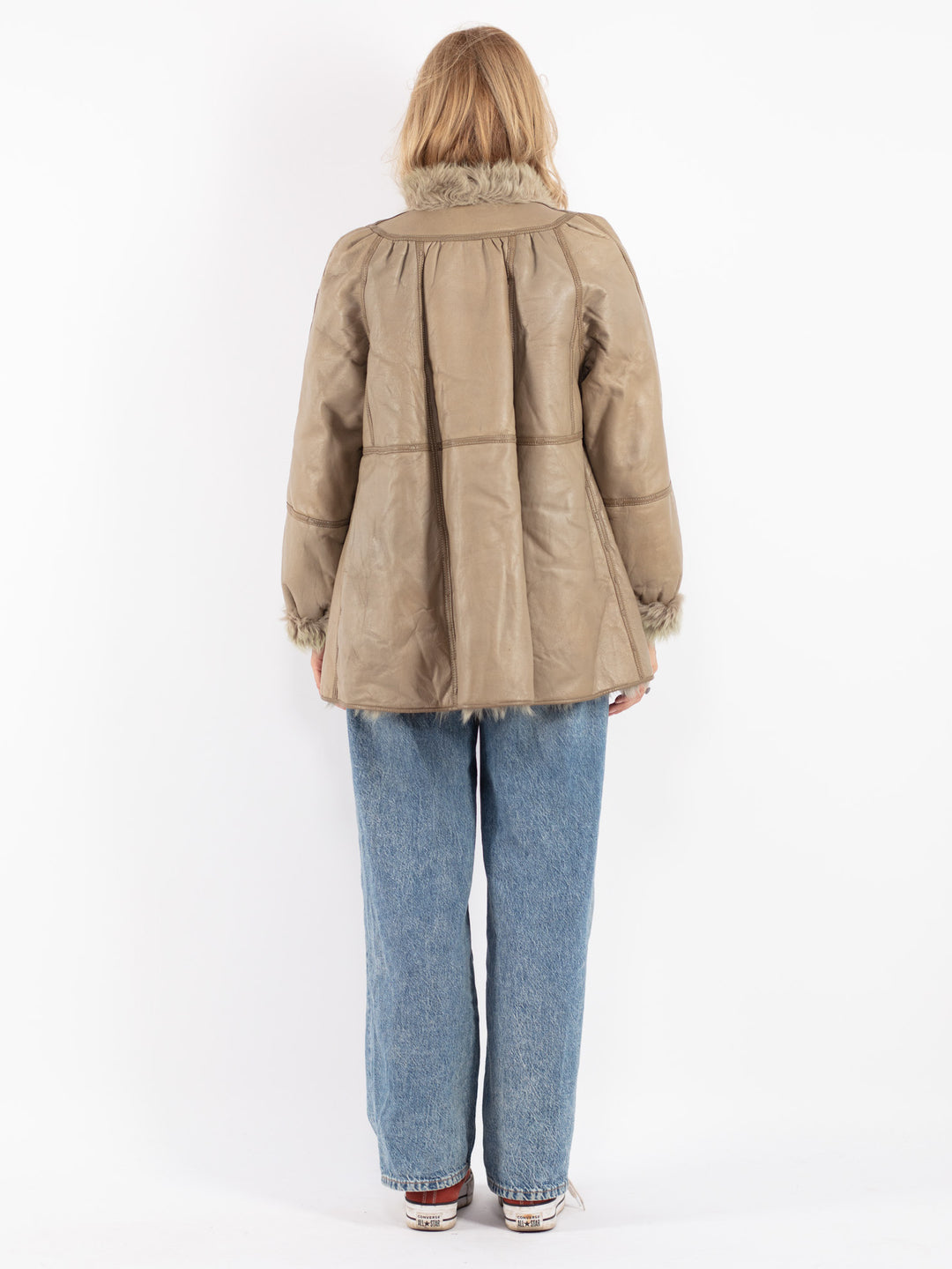 Vintage 80's Women Sheepskin Coat in Beige