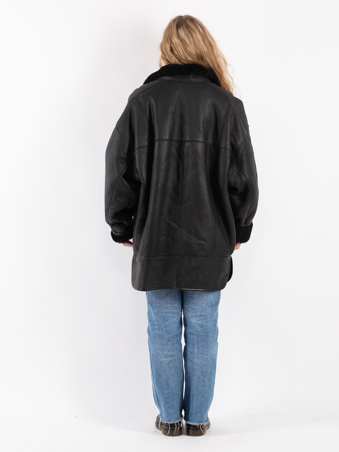 Vintage 80's Women Sheepskin Coat in Black