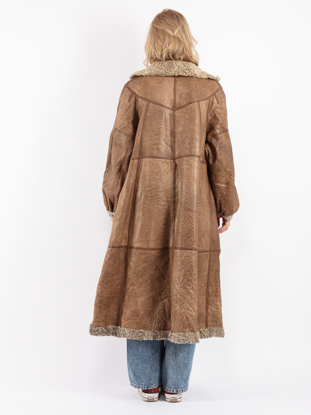 Vintage 80's Women Sheepskin Coat in Beige