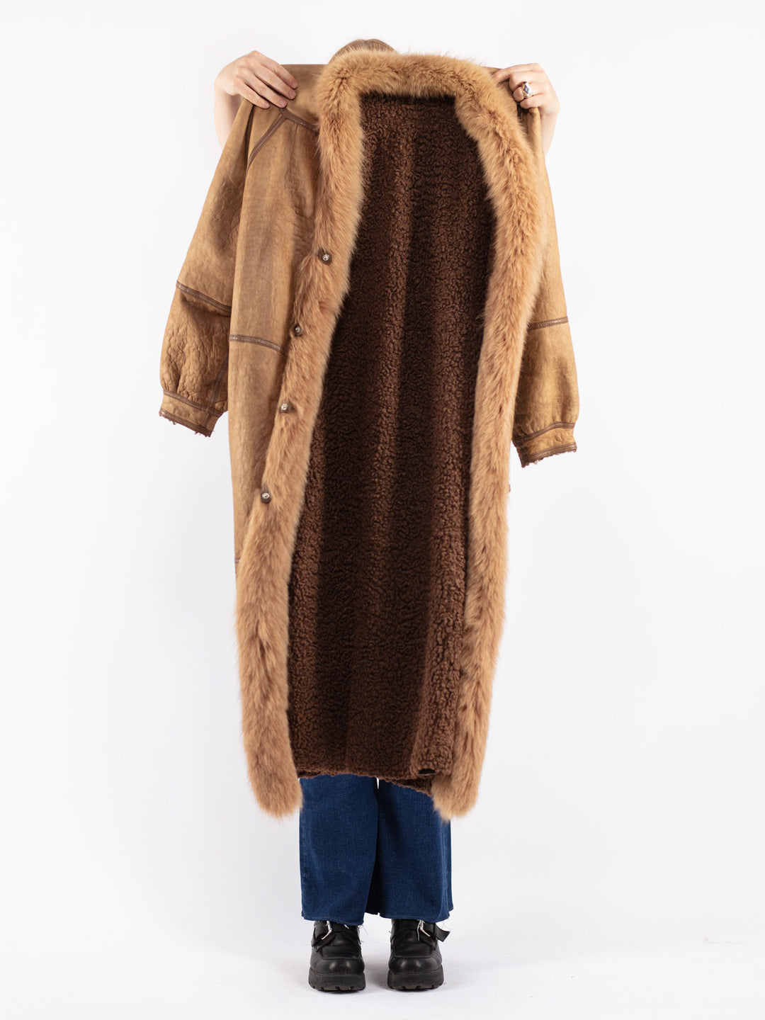 Vintage 80's Women Sheepskin Coat in Beige