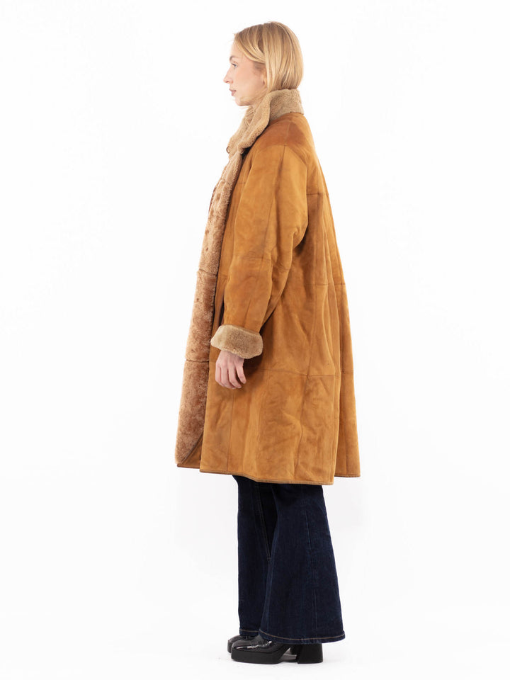 Vintage 90's Women Sheepskin Coat in BrownA1149