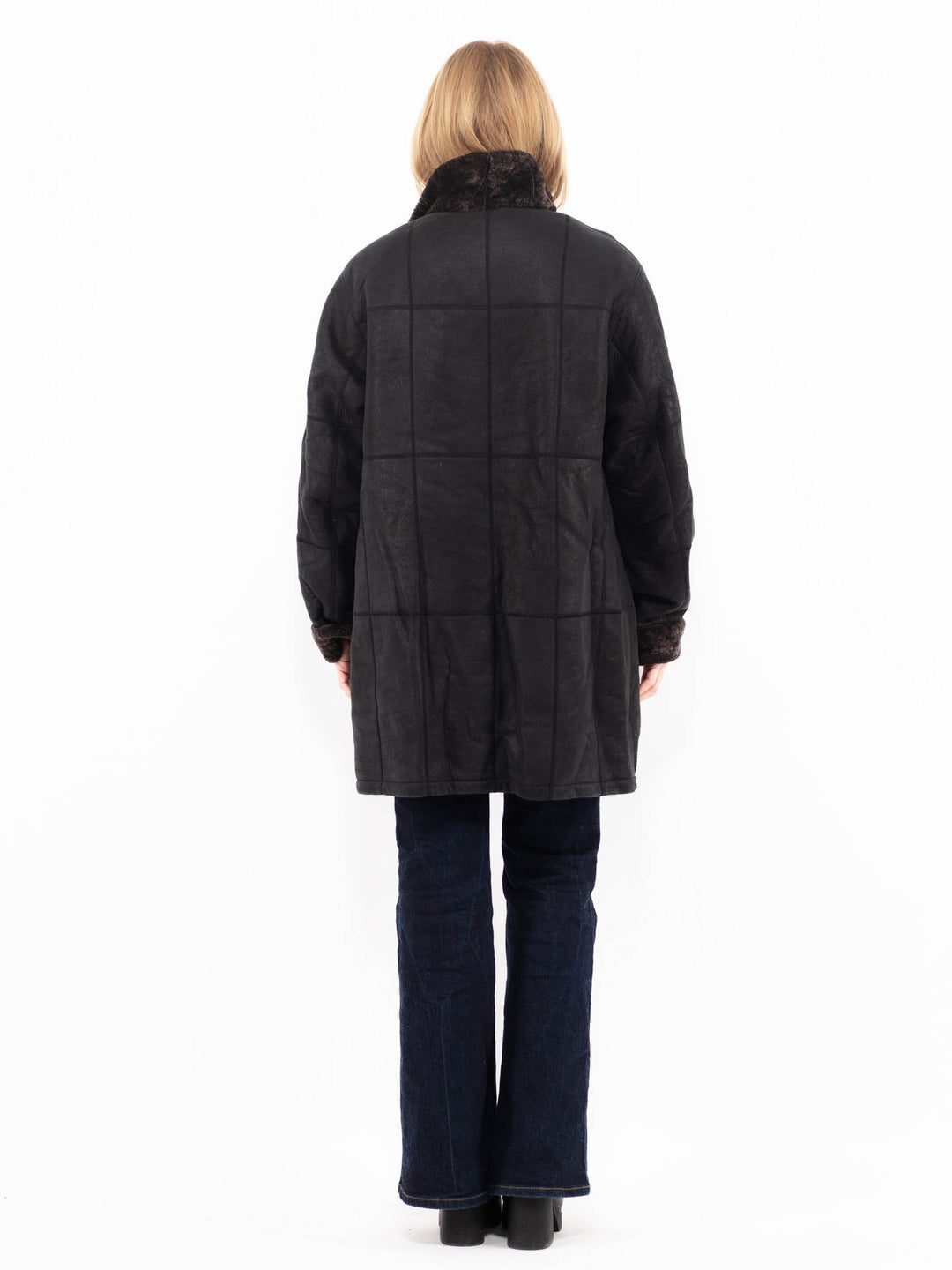 Vintage 90's Women Sheepskin Coat in BlackA1155