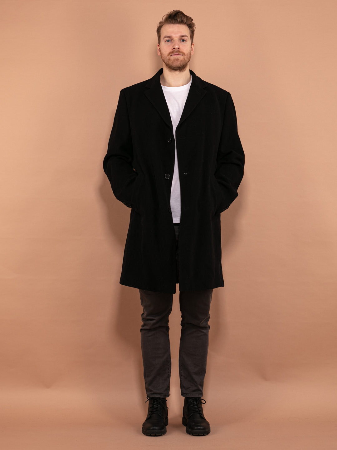 Vintage 90's Men Cashmere and Wool Blend Coat in Black - NorthernGrip