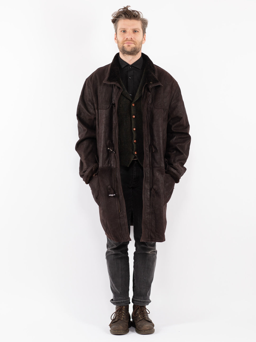 Vintage 90's Men Oversized Sheepskin Coat in Brown